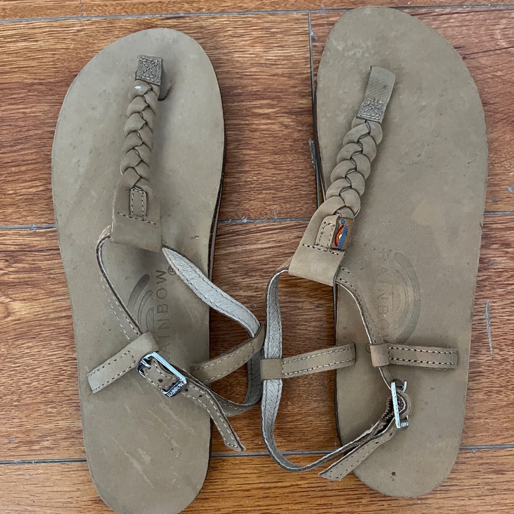 Never worn Rainbow Sandals